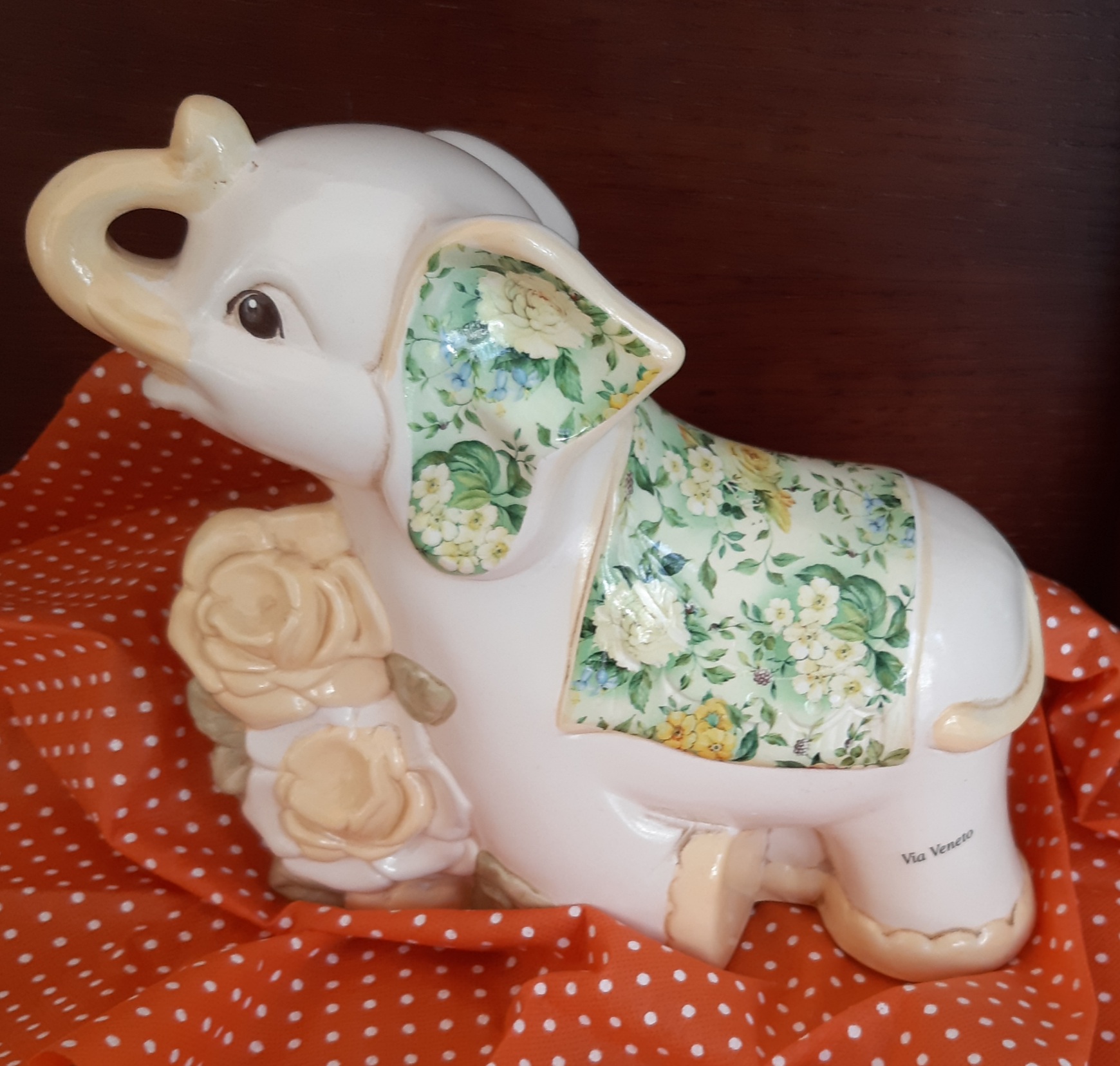 Elefante grande via veneto